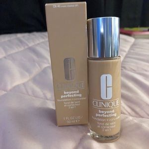 {Clinique} Foundation + Concealer 2-in-1